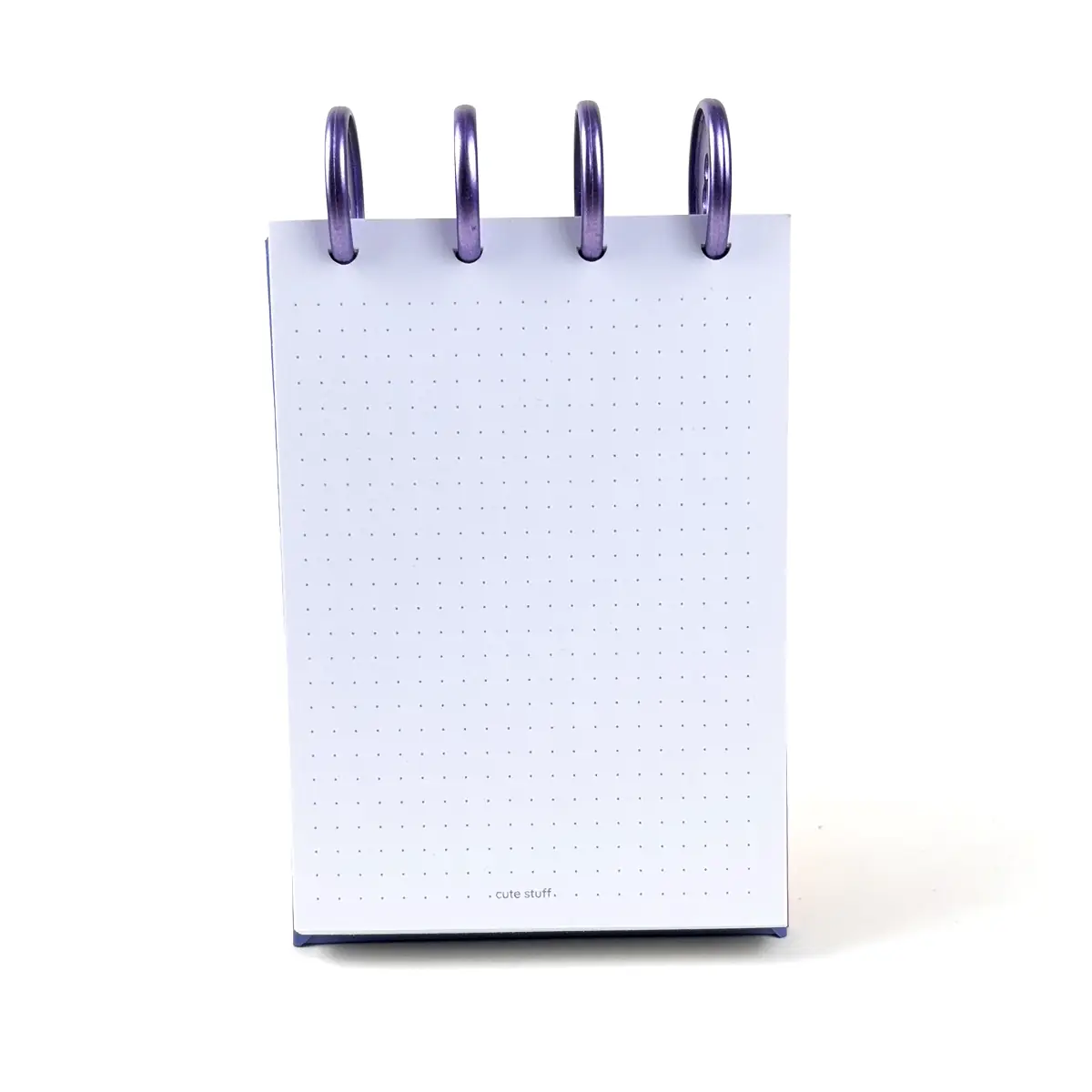 Interior de libreta A6 con hojas punteadas de 105 g/m²