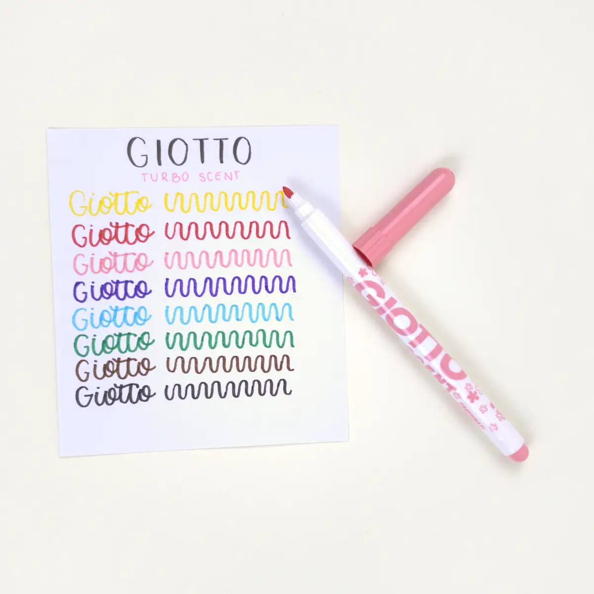 Trazos de colores realizados con marcadores Giotto Turbo Scent